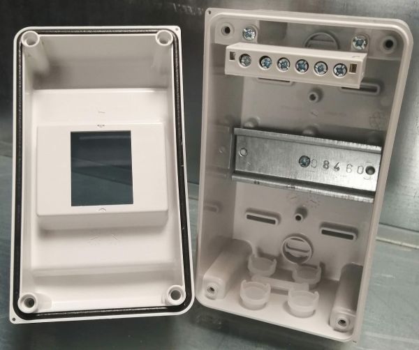 AP IDE CDN4G/R distribution box 1x4TE HS - wet room Surface enclosure IP65 sealable - PU - with terminal